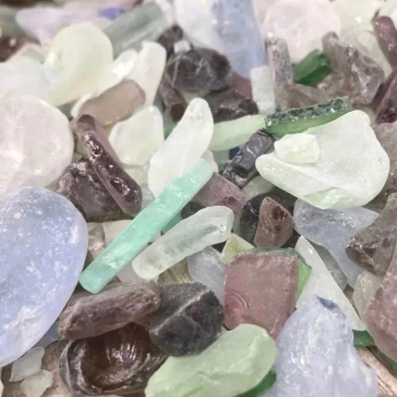 2lbs of Assorted Sea Glass for Coastal Crafting DIY Wedding decor Jewelry & More - Picture 3 of 11